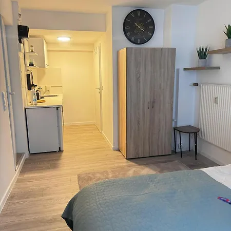 Maru Living M71 *